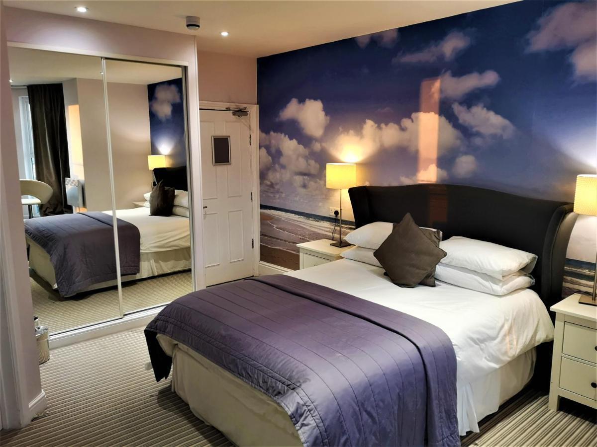 Hotel Oceanside Lifestyle
